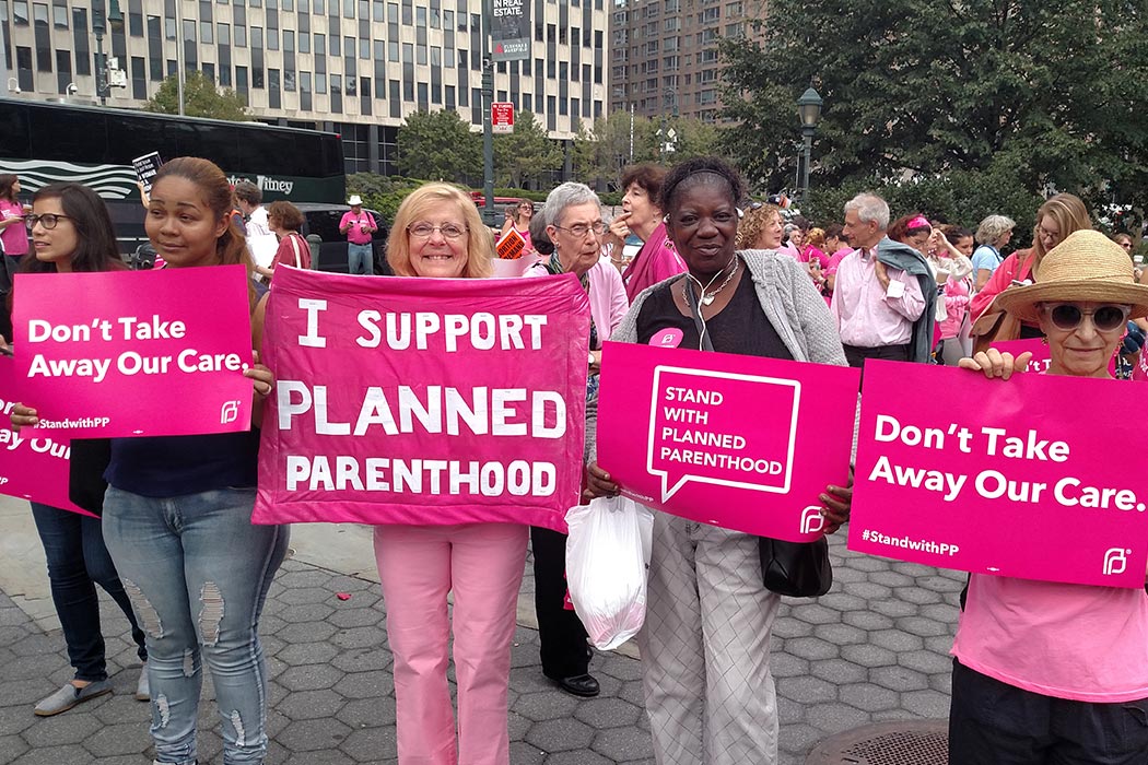 Pink out for Planned Parenthood