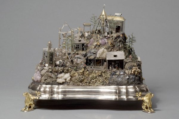 Handstone with model mine