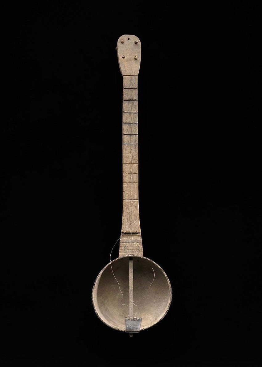 Gourd head banjo