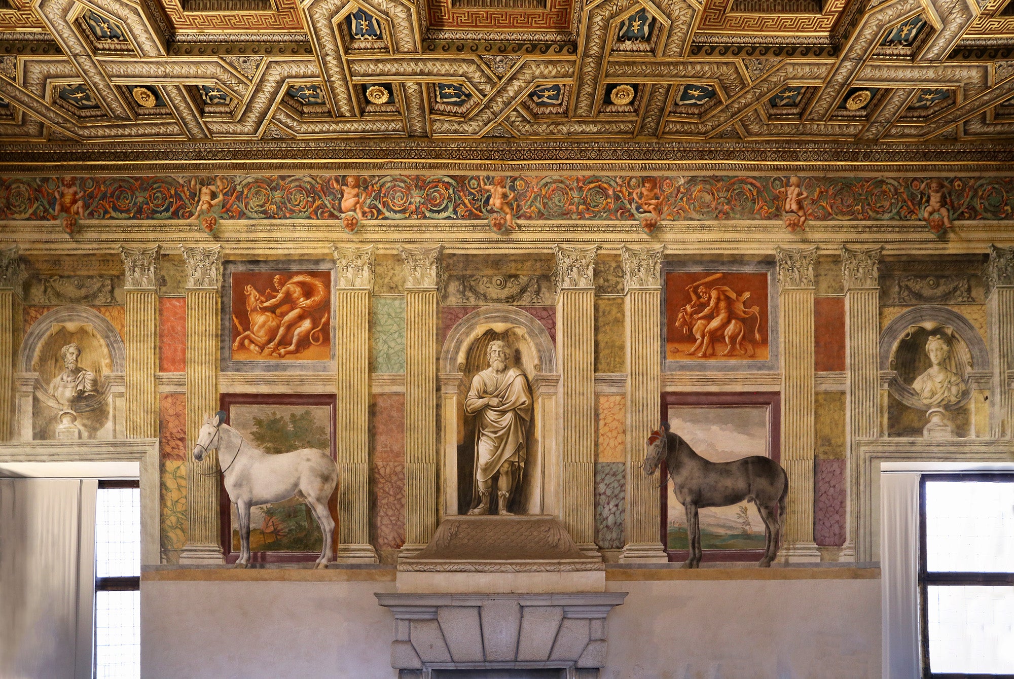 Salone dei Cavalli, Palazzo del Tè, Mantua