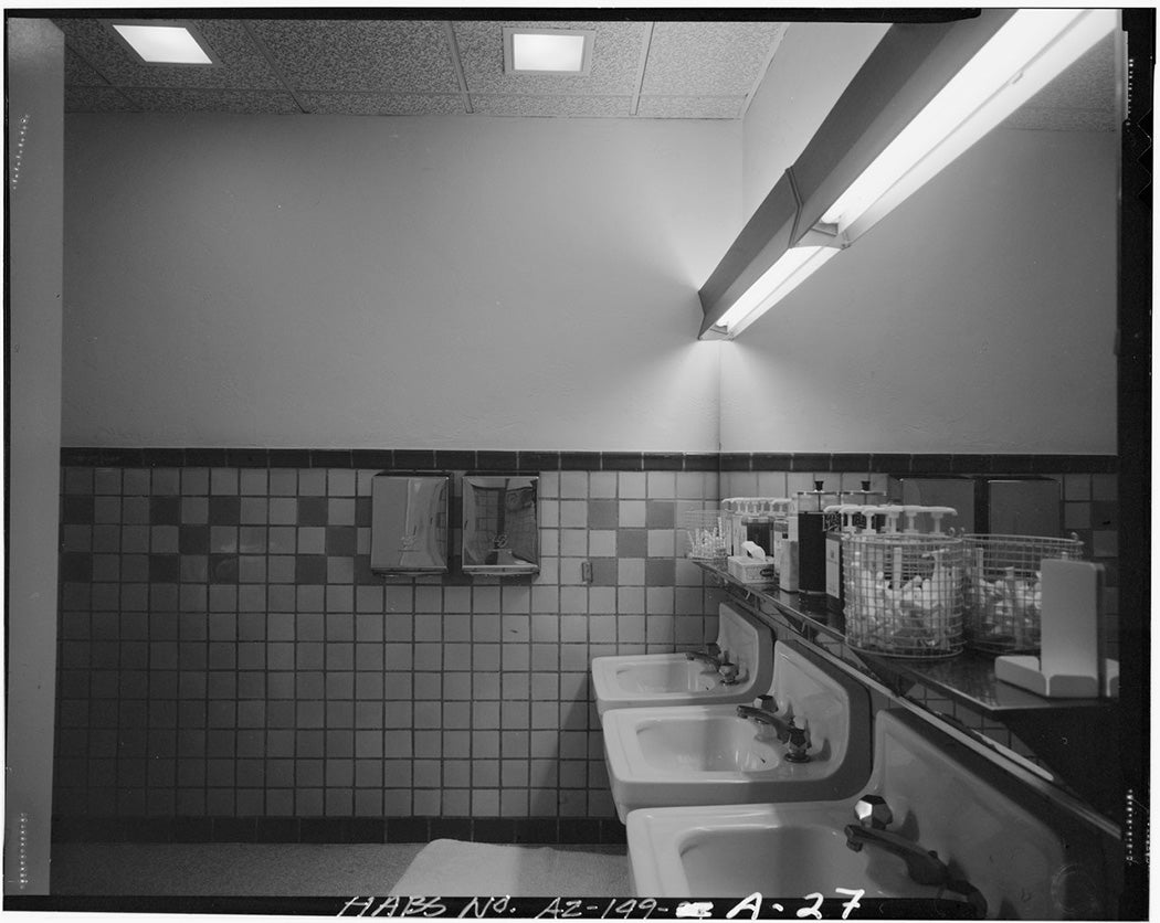 Women's restroom at the Arizona Biltmore in Phoenix, AZ, 1930s