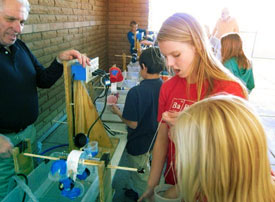 Students learning STEM project