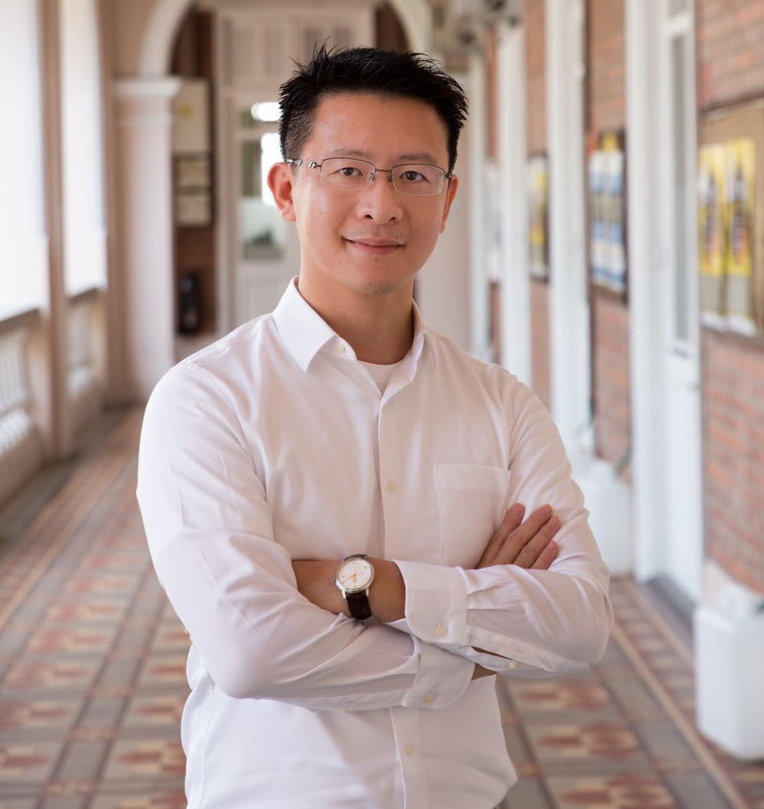 Kaibin Huang